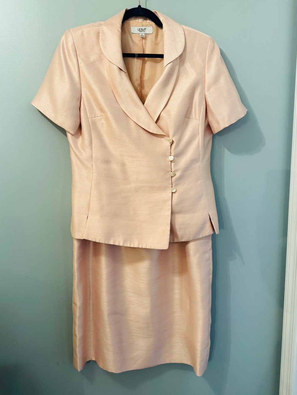 Le Suit Blush Pink Satin Two-Piece Skirt Suit Sz. 14 Career Mother-of-the-Bride - Picture 2 of 16